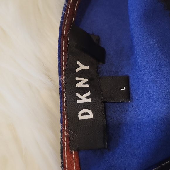 DKNY Ladies Top - Picture 8 of 8